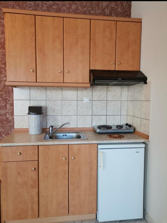 Helios Apartment *