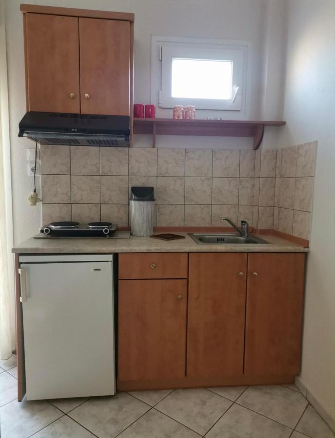 Helios Apartment *