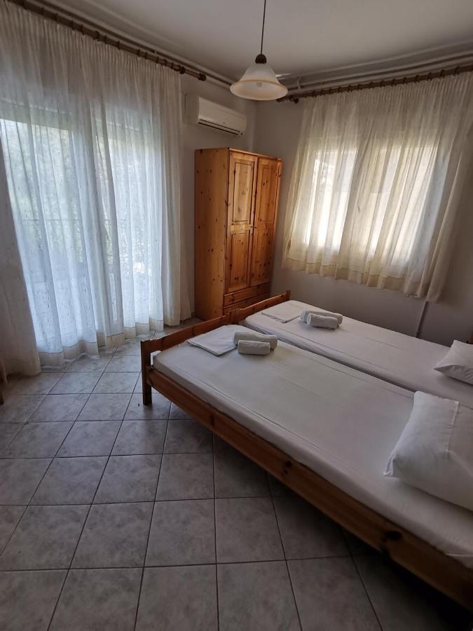 Helios Apartment *